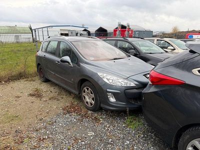 Gebraucht Peugeot 308 SW Premium 111 PS (81 kW) 2011 Grau Kombi