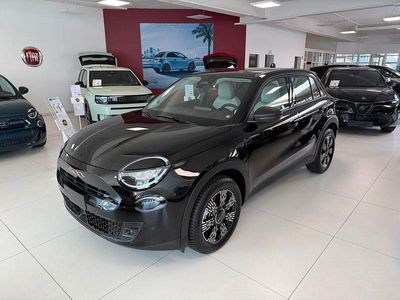 Neu Fiat 600 Business 110 PS (80 kW) 2026 Schwarz SUV