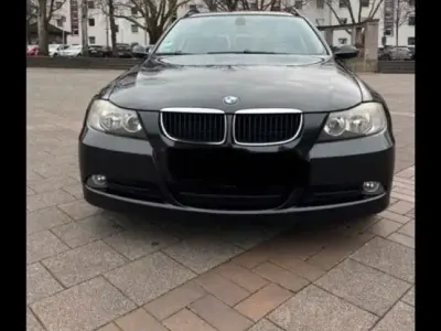 Gebraucht BMW 320 170 PS (125 kW) 2008 Schwarz Kombi