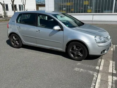 Brugt VW Golf V Goal 75 HK (55 kW) 2006 Sølv Hatchback