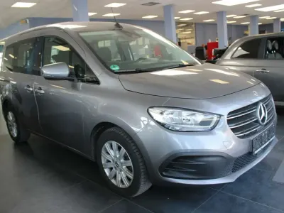 Gebraucht Mercedes T160 102 PS (75 kW) 2022 Grau Van / Kleinbus