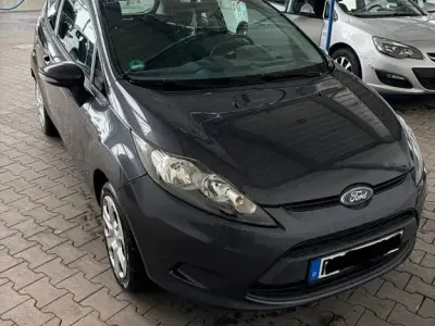 Gebraucht Ford Fiesta 60 PS (44 kW) 2009 Grau Kleinwagen