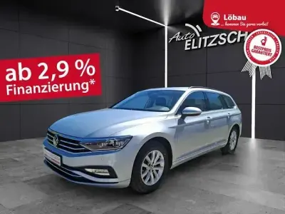 Gebraucht VW Passat Business 150 PS (110 kW) 2023 Scale silver metallic Kombi
