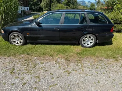Gebraucht BMW 525 163 PS (119 kW) 2002 Kombi