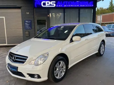 Używany Mercedes R350 AMG 224 KM (164 kW) 2010 Biały Minivan