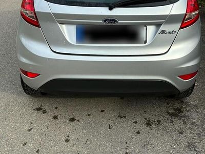 Gebraucht Ford Fiesta 60 PS (44 kW) 2009 Silber Kleinwagen