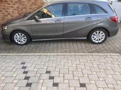 Mercedes B180