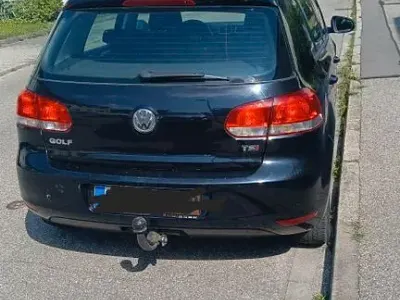 Gebraucht VW Golf VI Style 86 PS (63 kW) 2011 Schwarz Kleinwagen