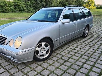 Mercedes E270