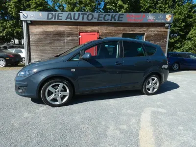 Usado Seat Altea Stylance 125 HP (91 kW) 2009 Cinzento Carrinha
