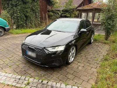 Gebraucht Audi A3 Ambiente 150 PS (110 kW) 2020 Schwarz Limousine