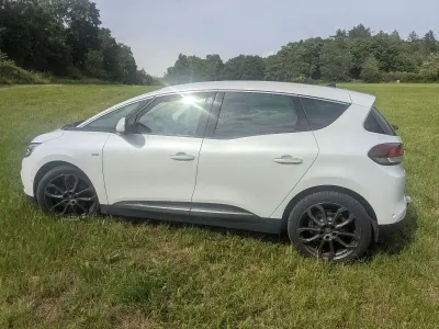 Gebraucht Renault Scénic IV Bose Edition 160 PS (117 kW) 2018 Weiß Van / Kleinbus