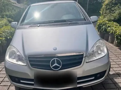 Gebraucht Mercedes A160 70 PS (51 kW) 2010 Silber Kleinwagen