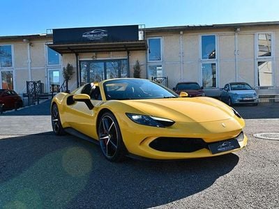 Neu Ferrari 296 829 PS (609 kW) 2025 Gelb Cabrio