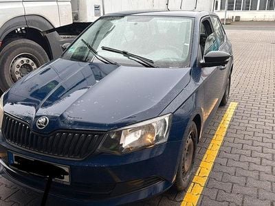 Gebraucht Skoda Fabia 90 PS (66 kW) 2015 Blau Kleinwagen