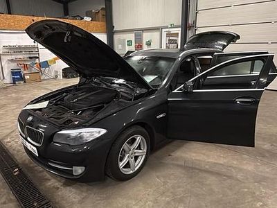 Schwarz Gebraucht 2013 BMW 520 Kombi | 13.500 € (Etwas zu teuer)