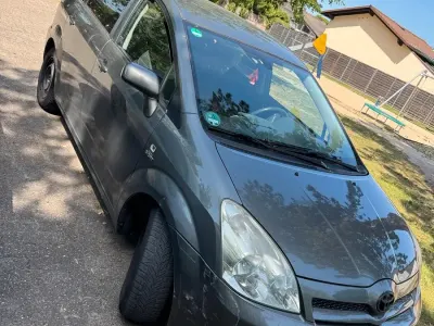 Gebraucht Toyota Corolla 170 PS (125 kW) 2007 Silber Kombi
