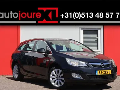 Usata Opel Astra Cosmo 120 CV (88 kW) 2012 Nero Station wagon