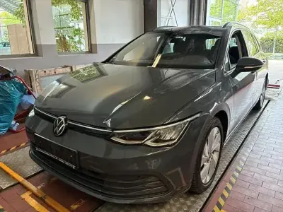 Gebraucht VW Golf VIII GTI 245 PS (180 kW) 2021 Schwarz Limousine
