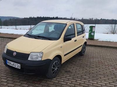 Begagnad Fiat Panda 54 HK (39 kW) 2009 Gul Halvkombi