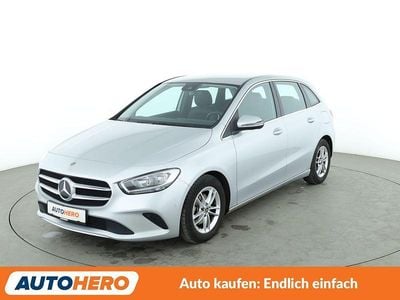 Grau Gebraucht 2020 Mercedes B180 Progressive Van / Kleinbus | 20.420 € (Guter Preis)