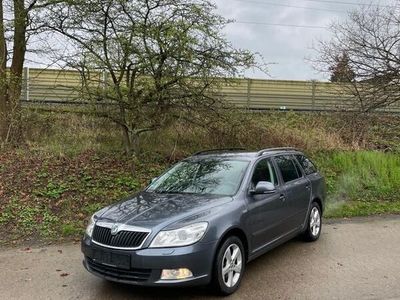 gebraucht Skoda Octavia 1,6 tdi DSG Klima Xenon