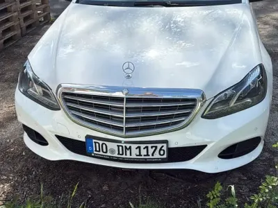 Usado Mercedes E220 170 CV (125 kW) 2013 Blanco Familiar