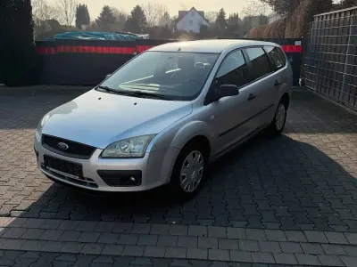 Gebraucht Ford Focus 101 PS (74 kW) 2006 Grau Kombi