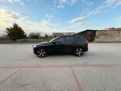 Gebraucht Volvo XC60 250 PS (183 kW) 2024 Schwarz SUV