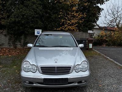 Mercedes C180