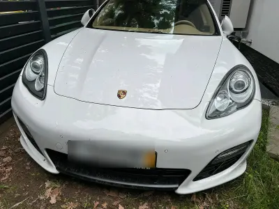 Gebraucht Porsche Panamera 300 PS (220 kW) 2013 Weiß Kleinwagen