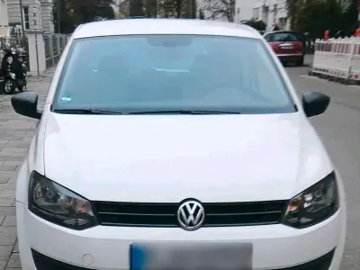 Gebraucht VW Polo 60 PS (44 kW) 2010 Weiß Kleinwagen