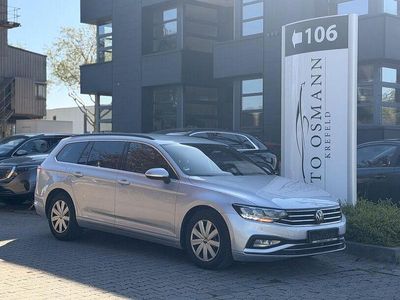 Usata VW Passat Business 150 CV (110 kW) 2022 Argento Station wagon