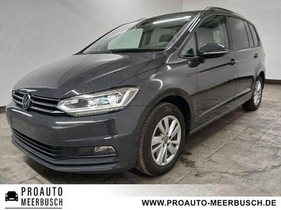 Uranograu Gebraucht 2024 VW Touran Comfortline Van / Kleinbus | 30.999 € (Fairer Preis)