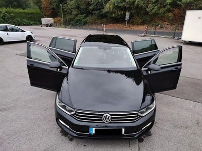 Gebraucht VW Passat Comfortline 150 PS (110 kW) 2015 Schwarz Kombi