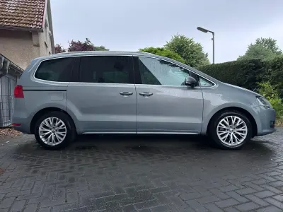 Gebraucht VW Sharan Highline 140 PS (102 kW) 2010 Grau Van / Kleinbus