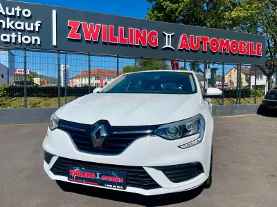 Gebraucht Renault Mégane GrandTour Life 116 PS (85 kW) 2018 Weiß Kombi