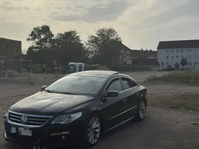 Gebraucht VW Passat R-line 140 PS (102 kW) 2011 Schwarz Coupé