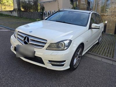 Gebraucht Mercedes C180 157 PS (115 kW) 2012 Weiß Kombi