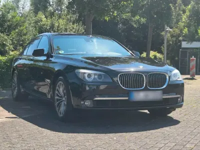 Gebraucht BMW 730 Shadowline 258 PS (189 kW) 2011 Schwarz Limousine