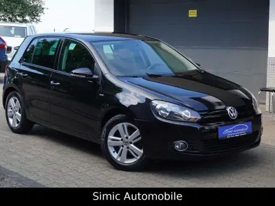 Gebraucht VW Golf VII Match 86 PS (63 kW) 2012 Deep black perleffekt Limousine