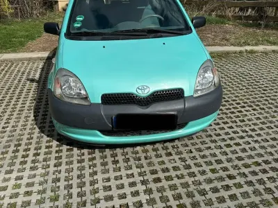 Gebraucht Toyota Yaris 68 PS (50 kW) 2000 Grün Kleinwagen