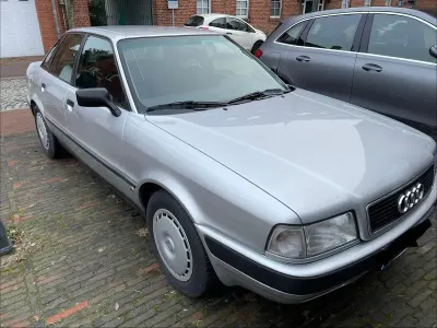 Gebraucht Audi 80 140 PS (102 kW) 1995 Silber Limousine