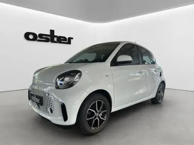 Gebraucht Smart ForFour Electric Drive Passion 60 kW (82 PS) 2021 Weiß Limousine