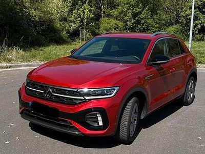 Second-hand VW T-Roc R-line 150 CP (110 kW) 2024 Roșu SUV