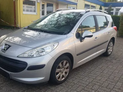 Gebraucht Peugeot 207 74 PS (54 kW) 2007 Silber Kombi
