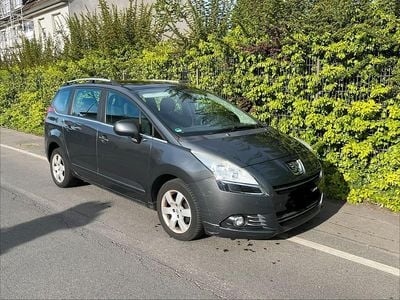 Gebraucht Peugeot 5008 111 PS (81 kW) 2012 Grau Van / Kleinbus