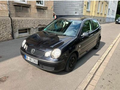 Schwarz Gebraucht 2002 VW Polo Basis Limousine | 1.949 € (Fairer Preis)
