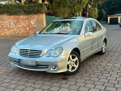 Gebraucht Mercedes C180 Elegance 143 PS (105 kW) 2007 Silber Limousine