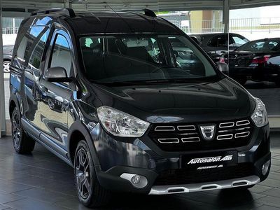 Usata Dacia Dokker Celebration 116 CV (85 kW) 2017 Grigio Monovolume